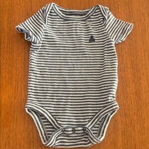 🍓3/$10 GAP Blue and White Striped Bodysuit One Piece size 0-3m
